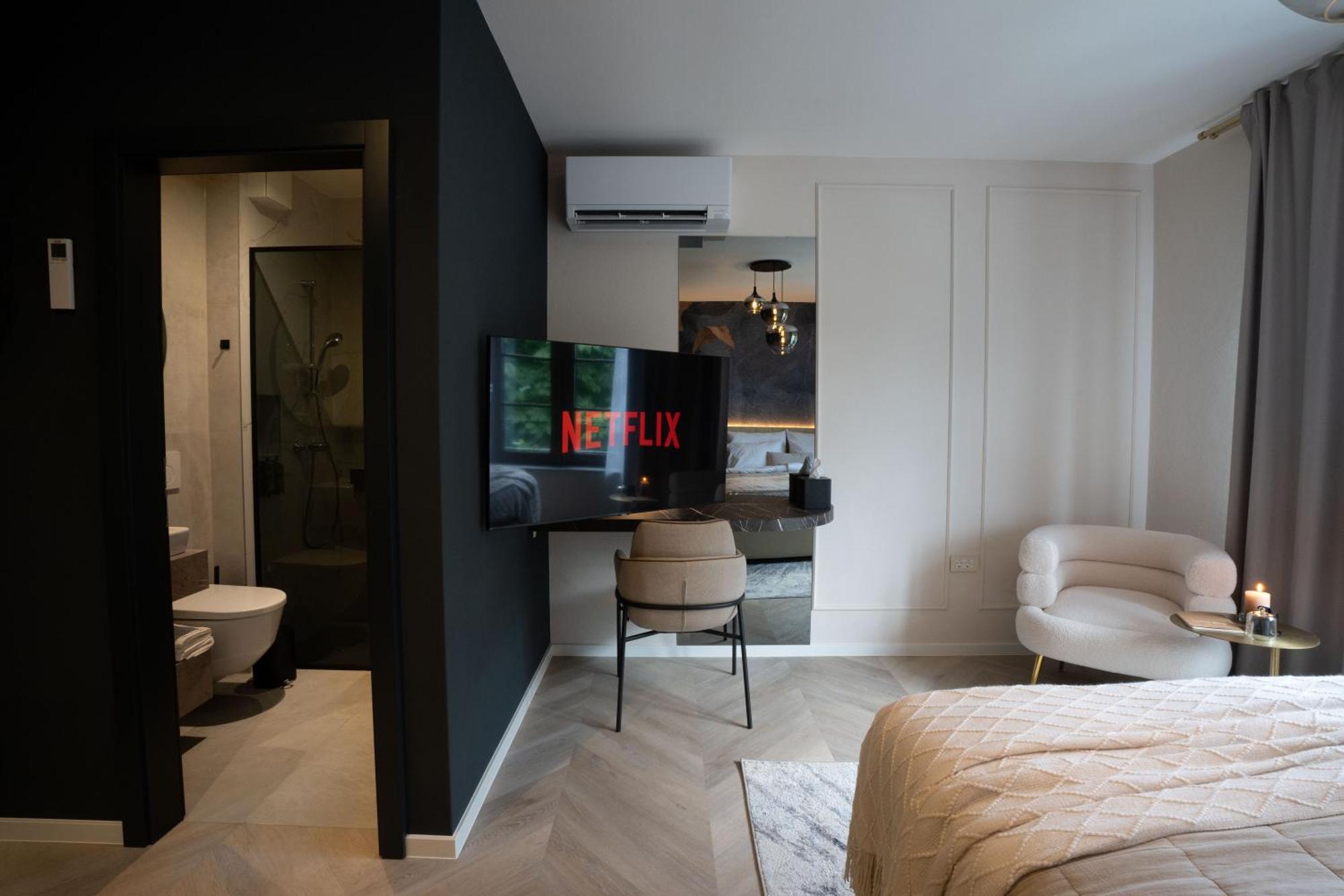 Kalan Boutique Stay Zirovnica Pokoj fotografie