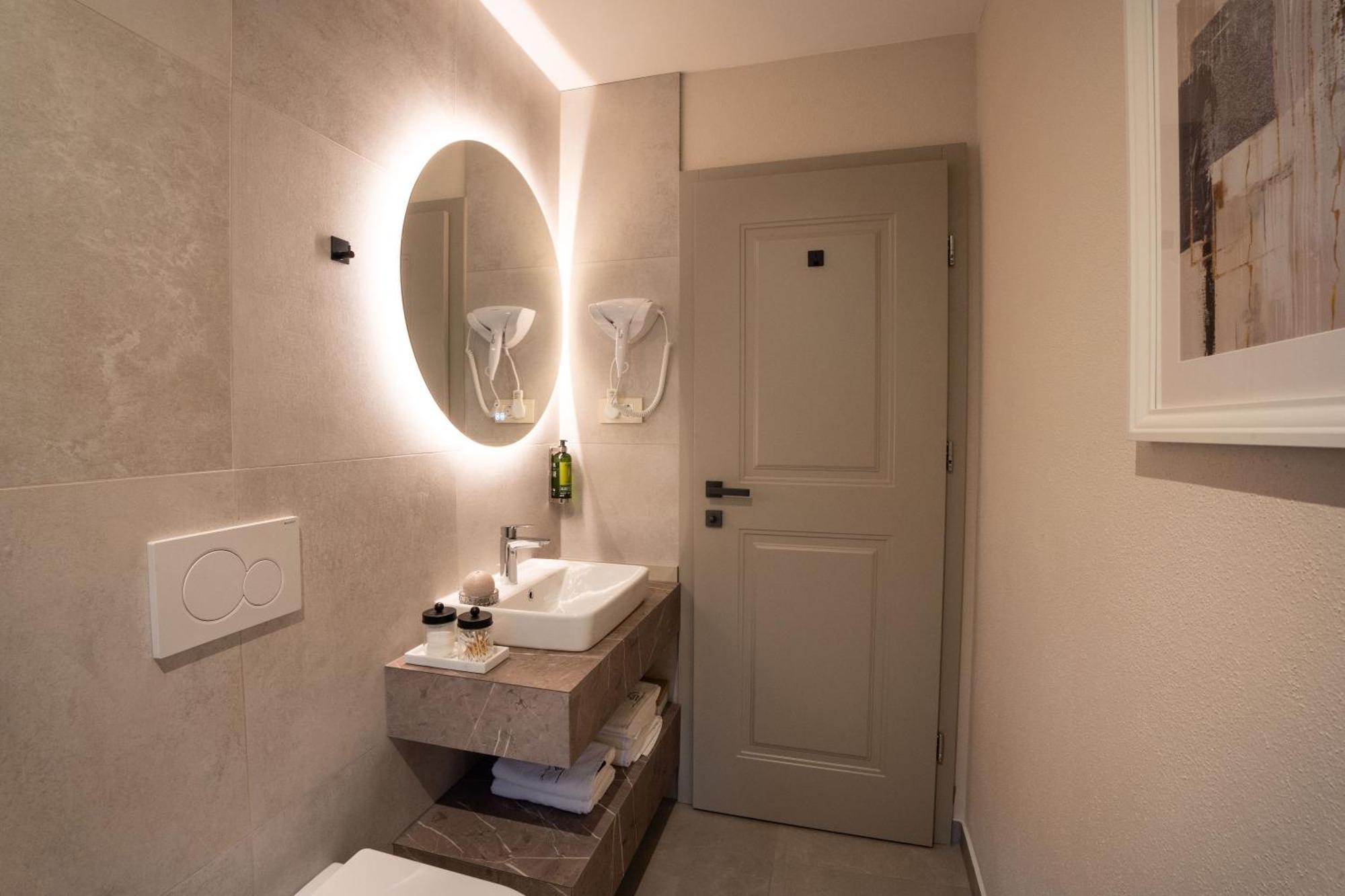 Kalan Boutique Stay Zirovnica Pokoj fotografie