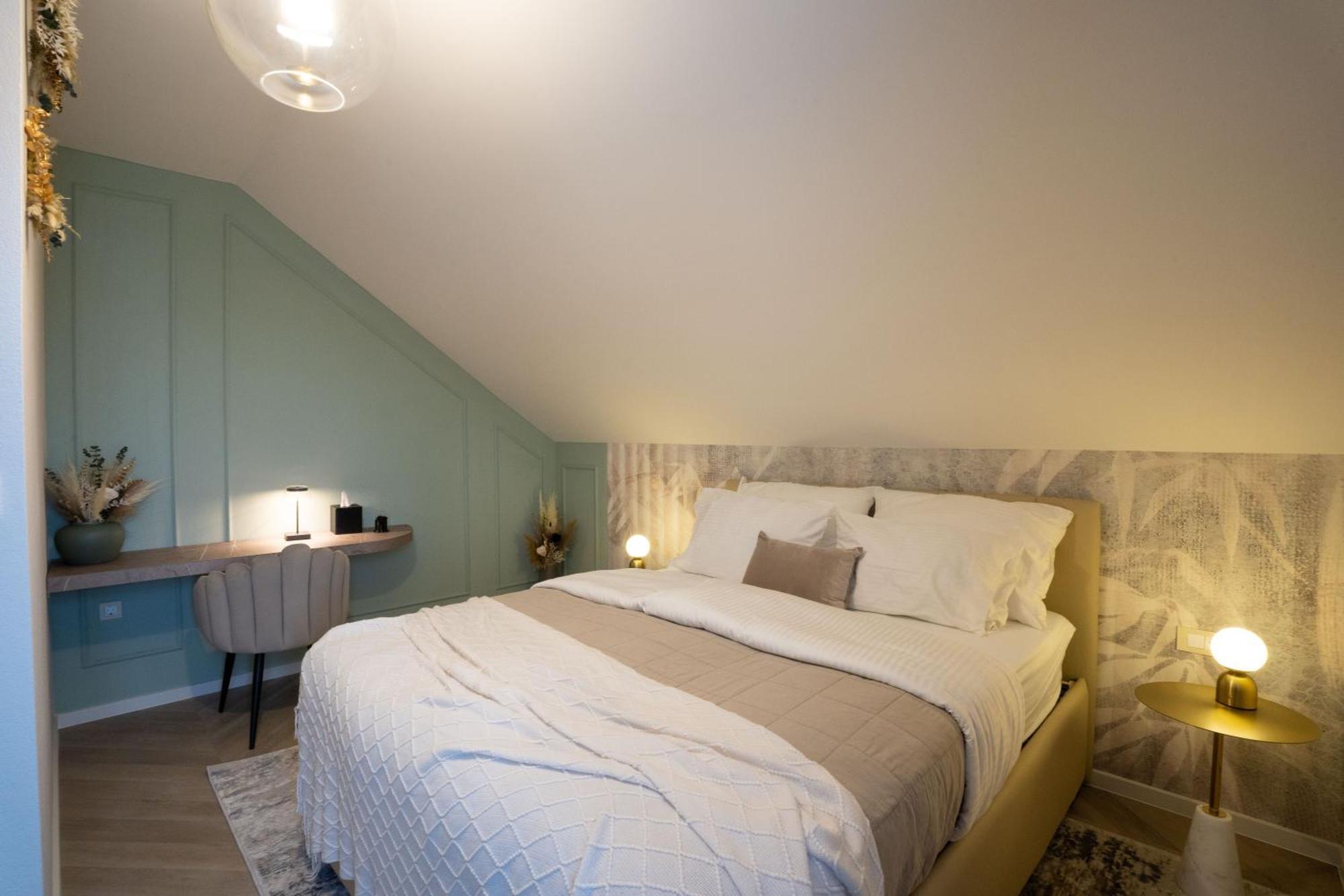 Kalan Boutique Stay Zirovnica Pokoj fotografie